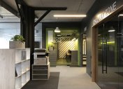 Интерьер офиса в стиле лофт, дизайн офисной кухни, студия М5